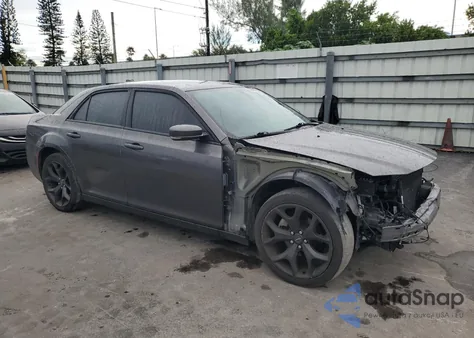 2021 Chrysler 300 S из США, поврежденный, VIN 2C3CCABGXMH620204